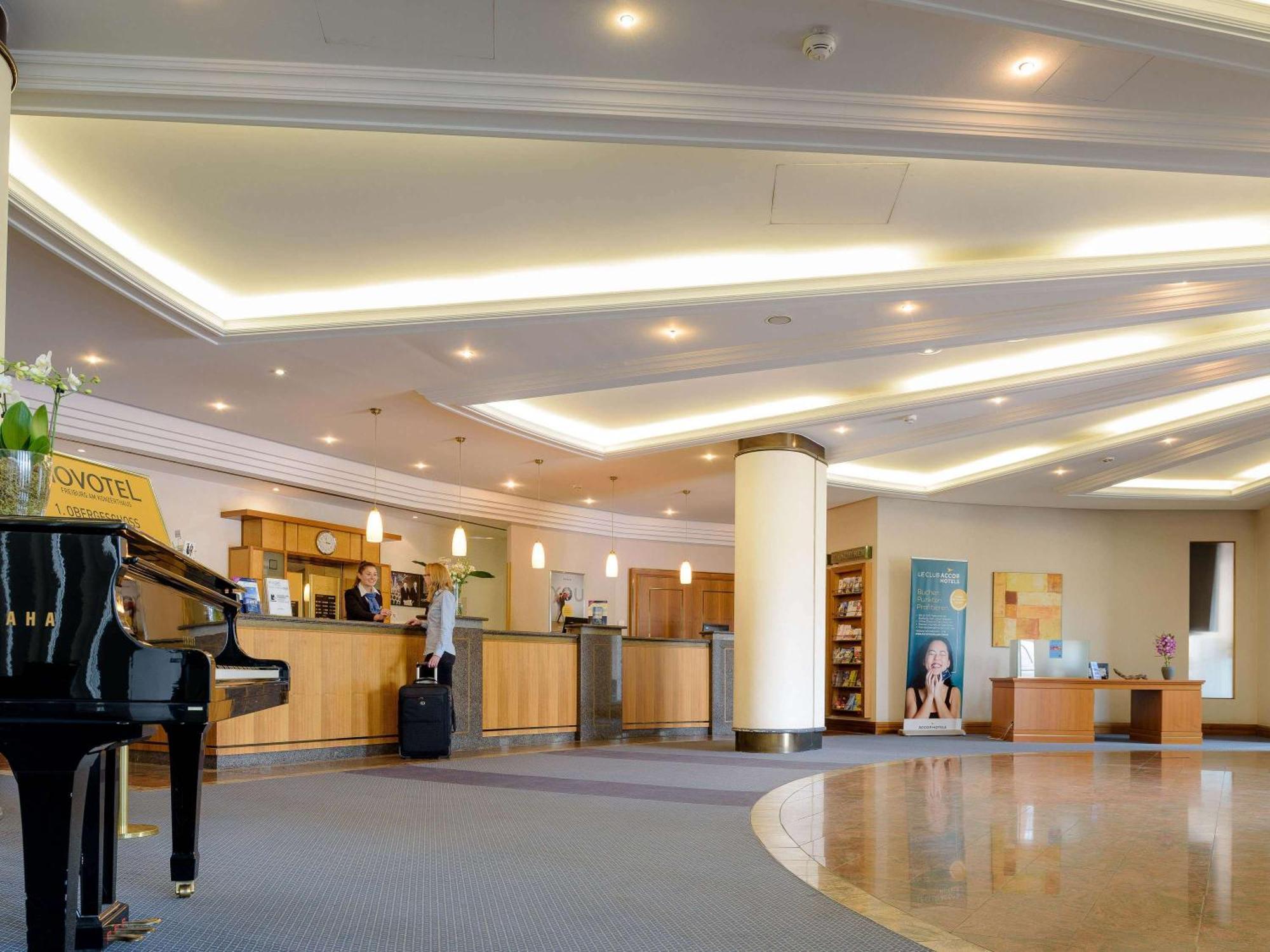 Novotel Freiburg Am Konzerthaus Exterior foto